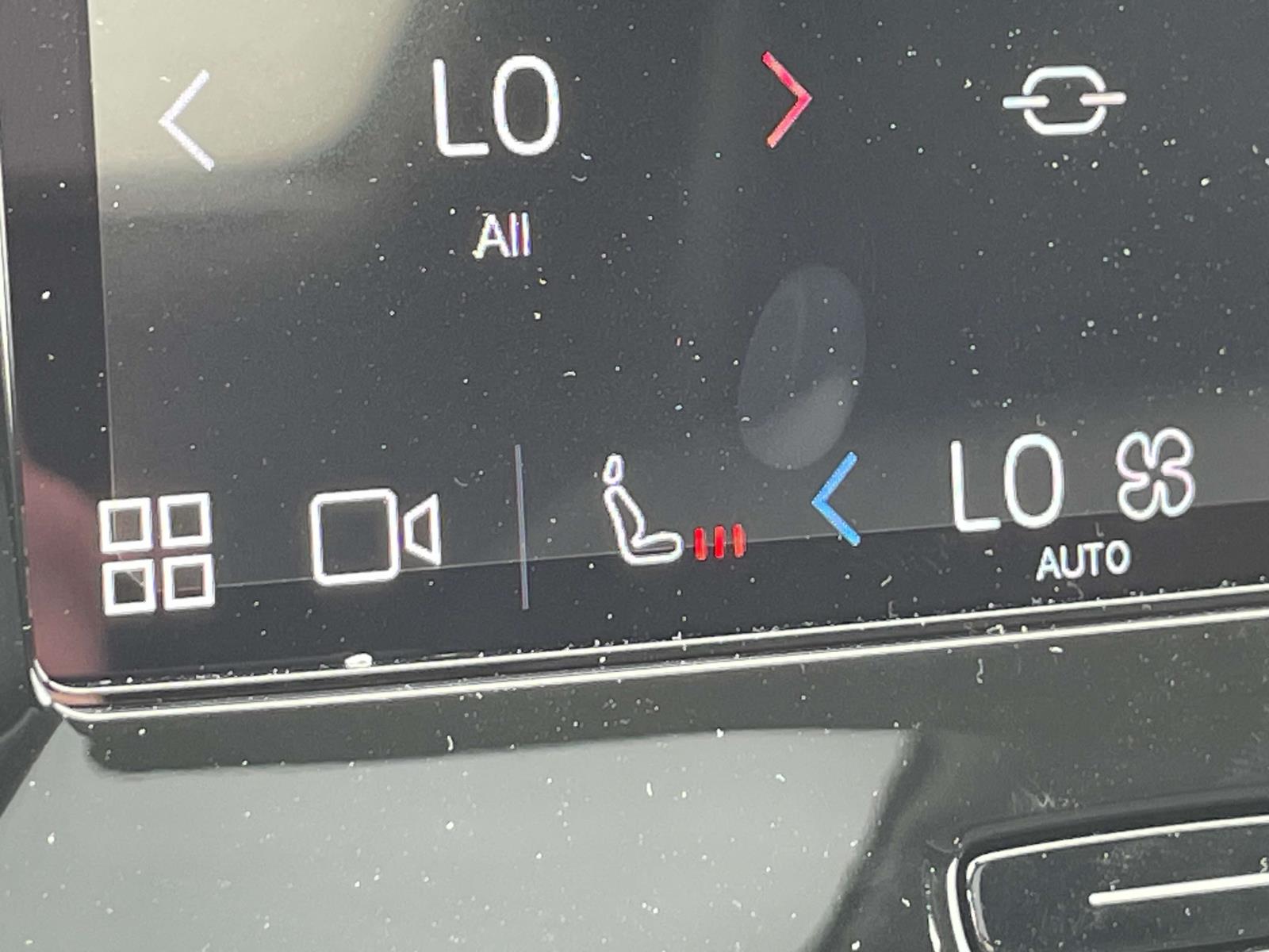2025 Volvo XC40 Ultra - Photo 22