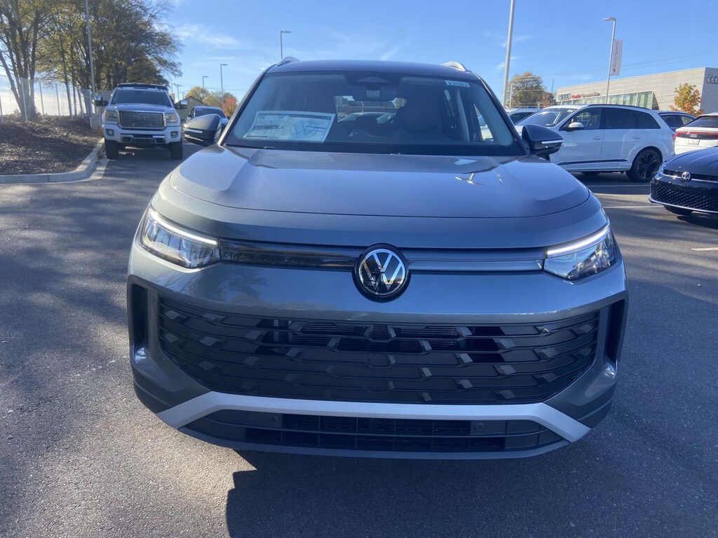 New 2026 Volkswagen Tiguan 2.0T SE Sport Utility
