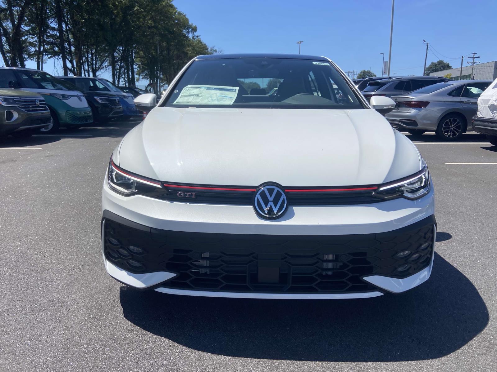 2025 Volkswagen Golf GTI SE photo 2