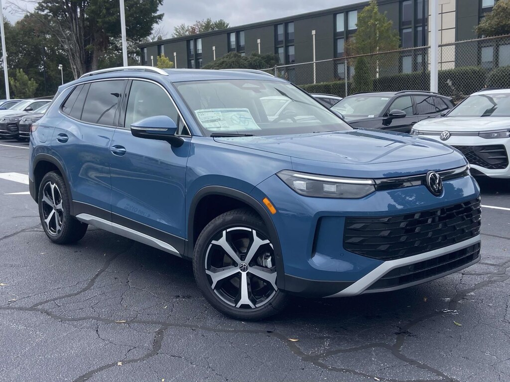 New 2026 Volkswagen Tiguan SE Sport Utility