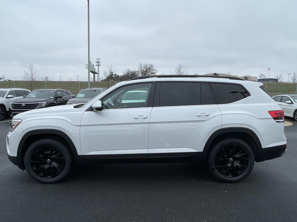 New 2026 Volkswagen Atlas 2.0T SE w/Technology FWD Sport Utility