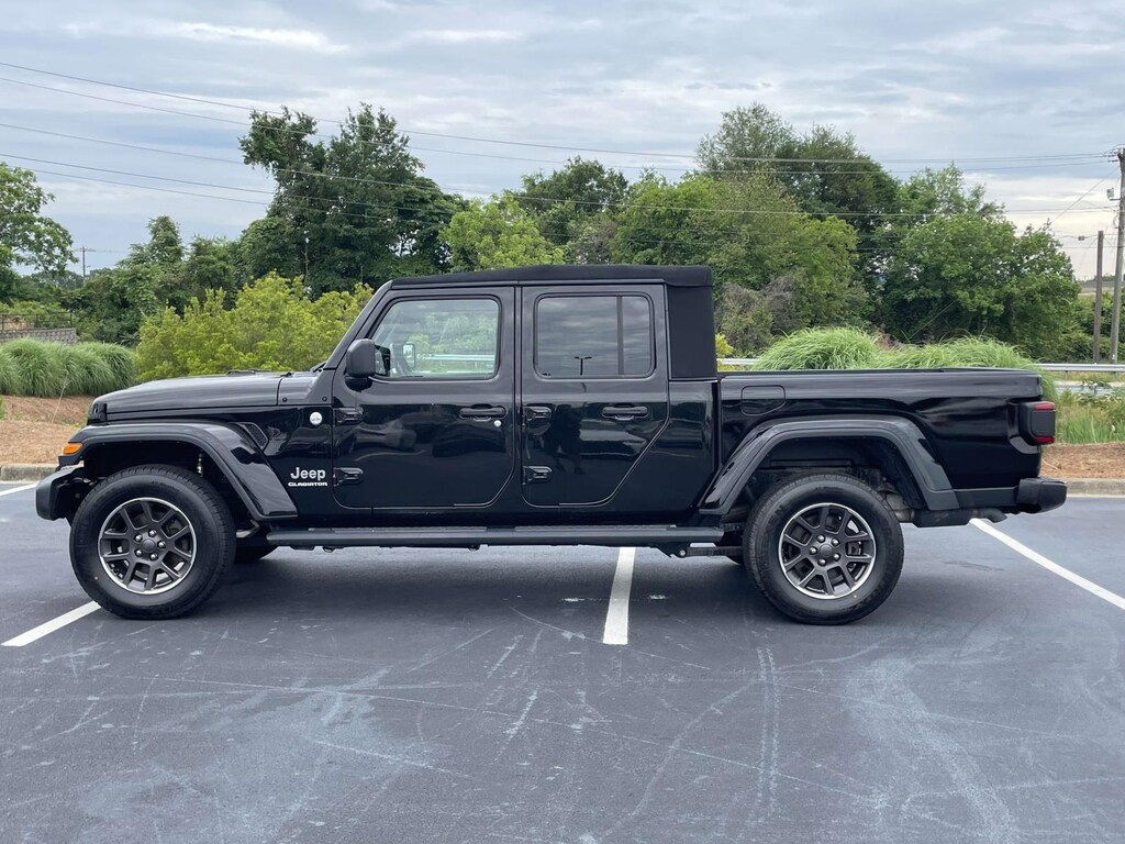 Used 2020 Jeep Gladiator Overland 4x4 Crew Cab Pickup