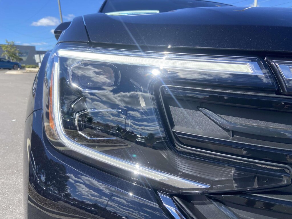 New 2026 Volkswagen Atlas Cross Sport 2.0T SEL Premium R-Line Sport Utility