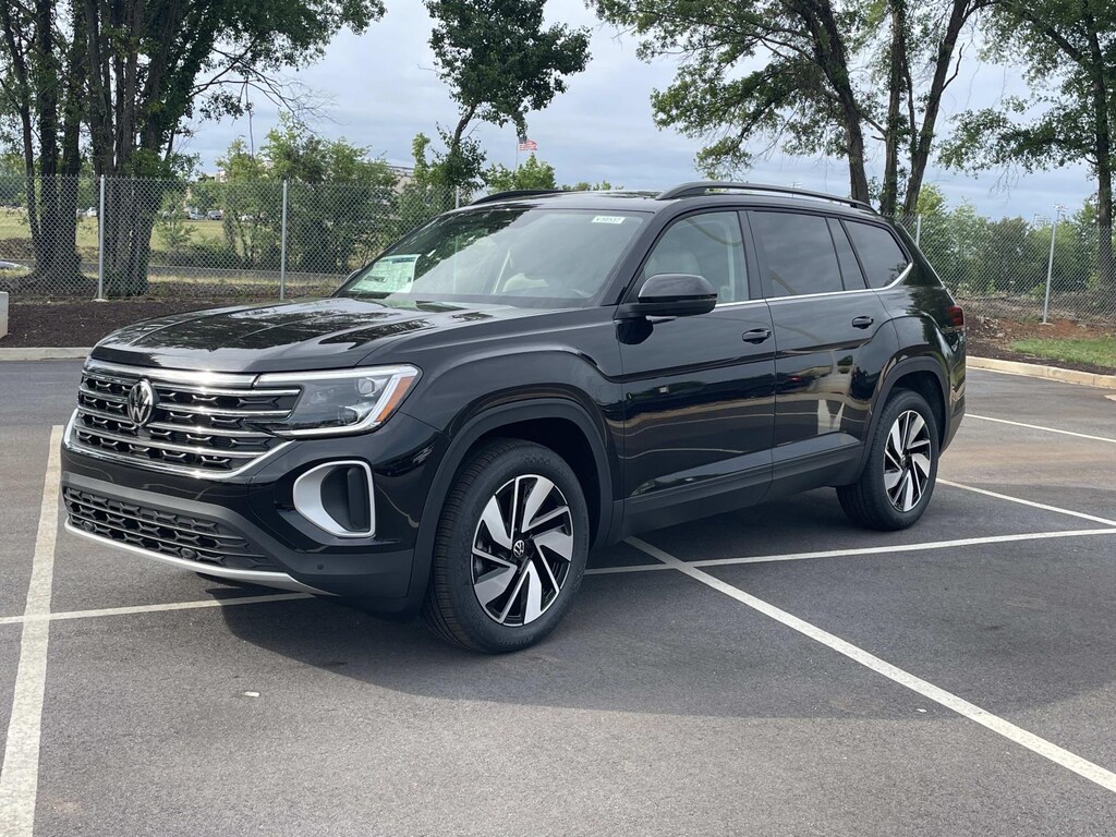 New 2026 Volkswagen Atlas 2.0T SE w/Technology Sport Utility