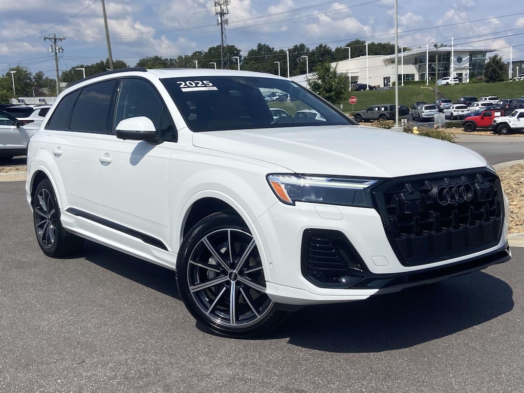 Certified 2025 Audi Q7 Premium Plus 45 TFSI quattro Sport Utility