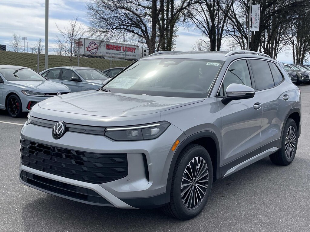 New 2026 Volkswagen Tiguan 2.0T S FWD Sport Utility