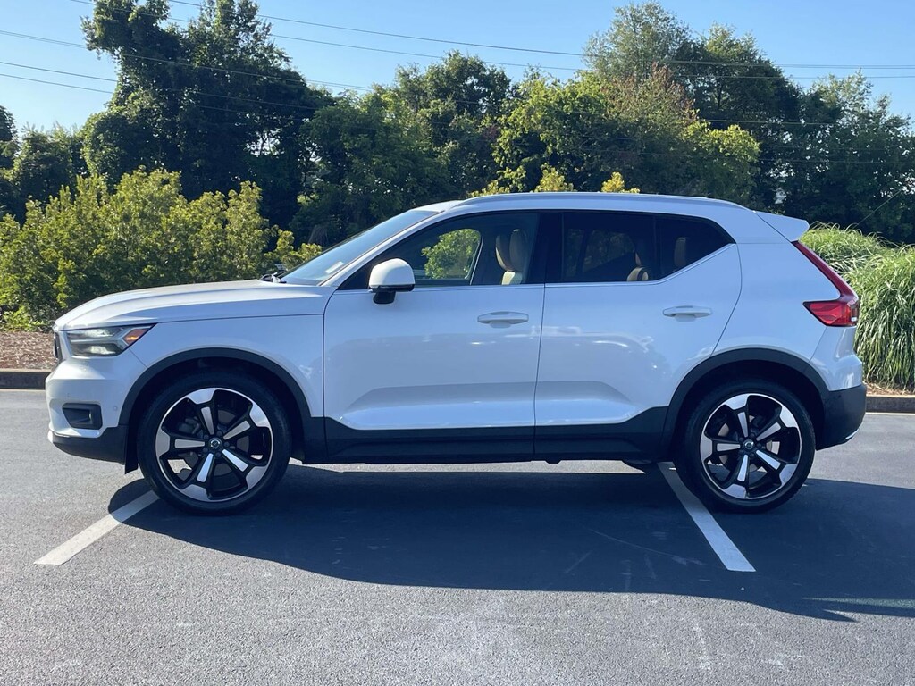 Used 2019 Volvo XC40 T5 AWD Inscription Sport Utility
