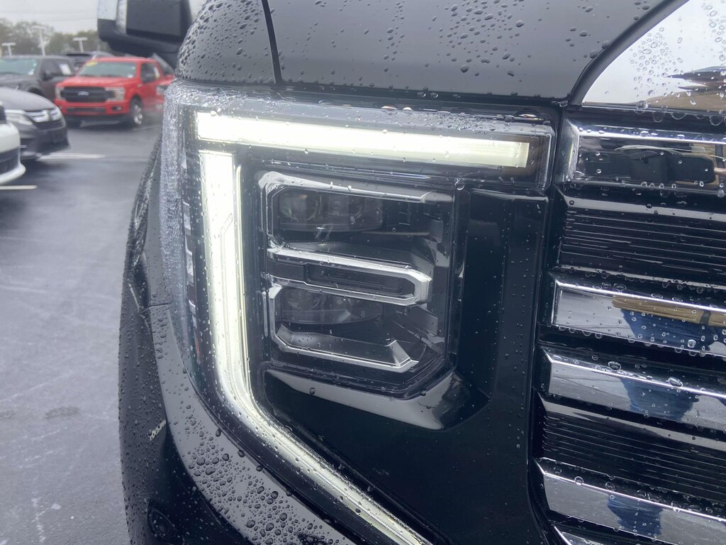 Used 2025 GMC Sierra 1500 2WD Crew Cab 147 SLT Crew Cab Pickup