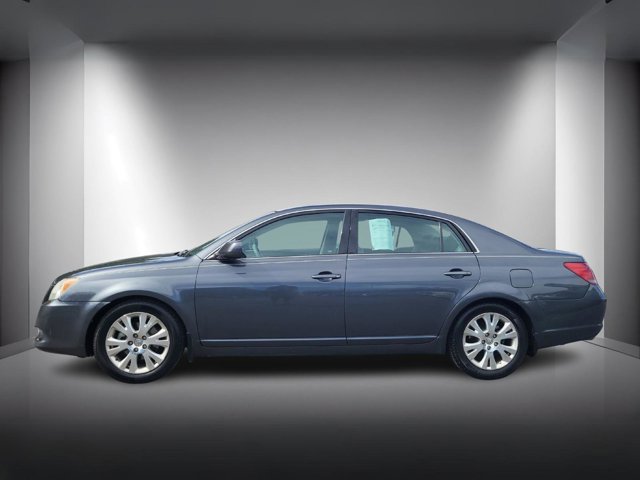 2008 Toyota Avalon XLS photo 2