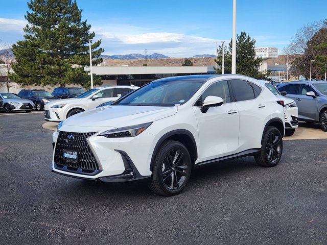 2026 Lexus NX PHEV 450h+'s photo