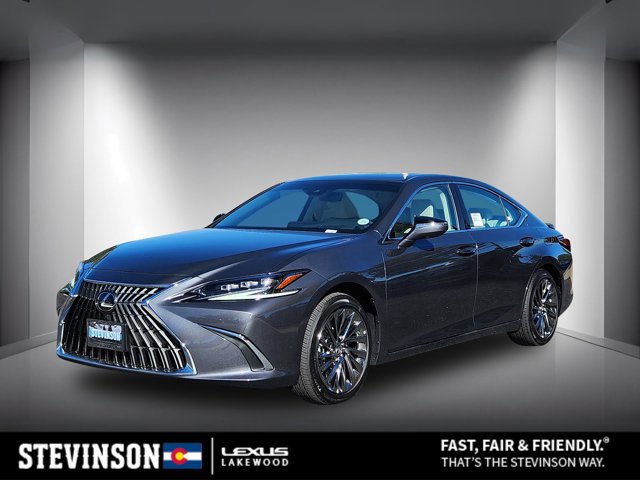 2025 Lexus ES Hybrid 300h Luxury's photo