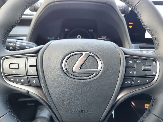 2026 Lexus UX Hybrid 300h Premium - Photo 11