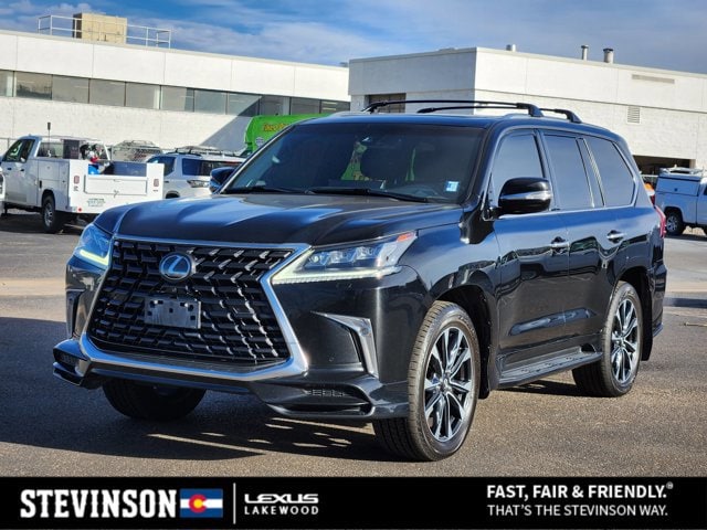 2021 Lexus LX 570's photo