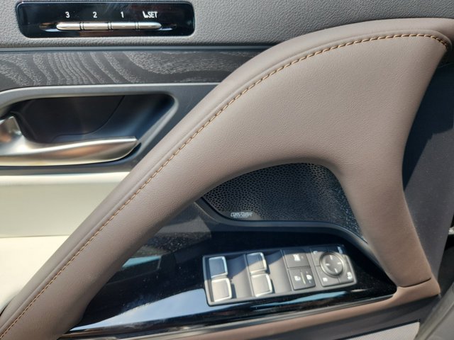 2026 Lexus LX 700h Luxury - Photo 13