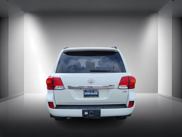 2014 Toyota Land Cruiser VX photo 4
