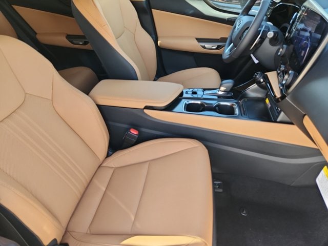 2026 Lexus NX 350 Premium - Photo 15