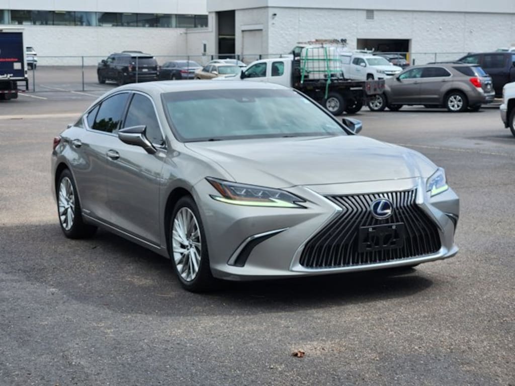 Certified 2021 Lexus ES 300h Luxury Sedan