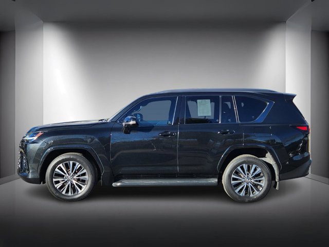 2022 Lexus LX 600 Premium photo 2