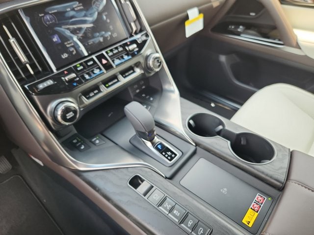 2026 Lexus LX 700h Luxury - Photo 15
