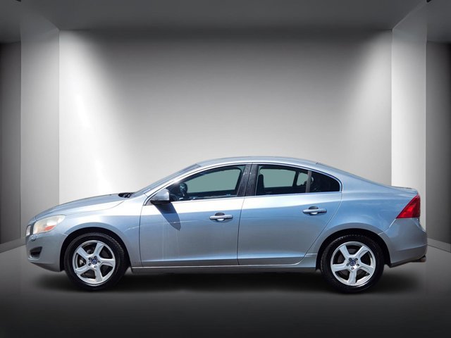 Used 2013 Volvo S60 T5 with VIN YV1612FH2D2185205 for sale in Lakewood, CO