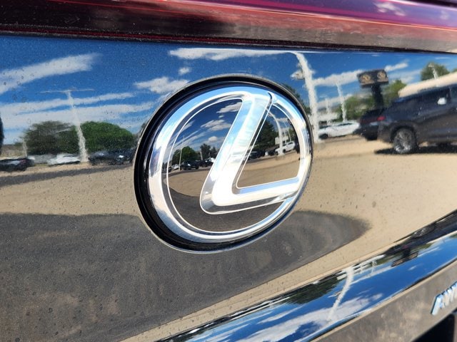 2026 Lexus UX Hybrid 300h Premium - Photo 7