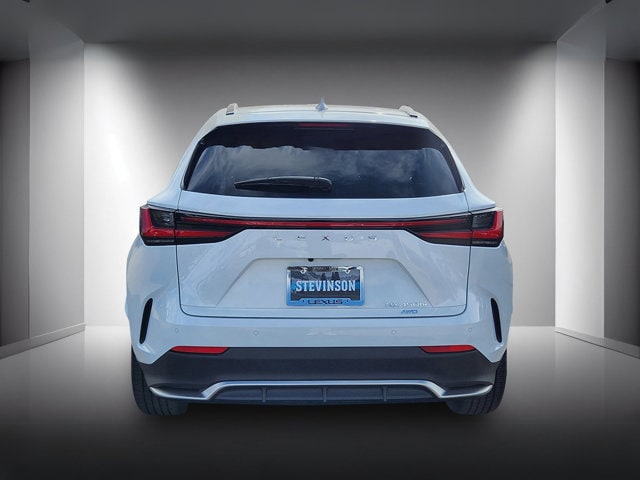 2026 Lexus NX 450h+ F-Sport - Photo 6