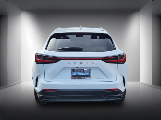 2026 Lexus NX 350 Premium photo 4