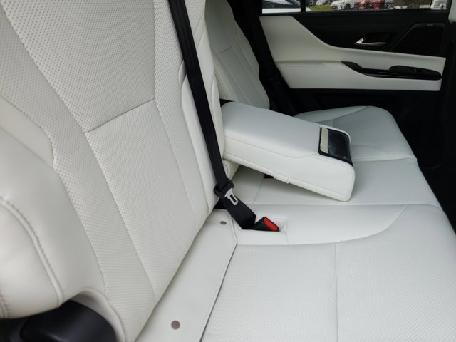 2026 Lexus LX 700h Luxury - Photo 18