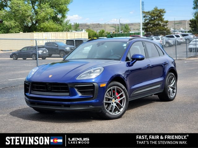 2024 Porsche Macan S's photo