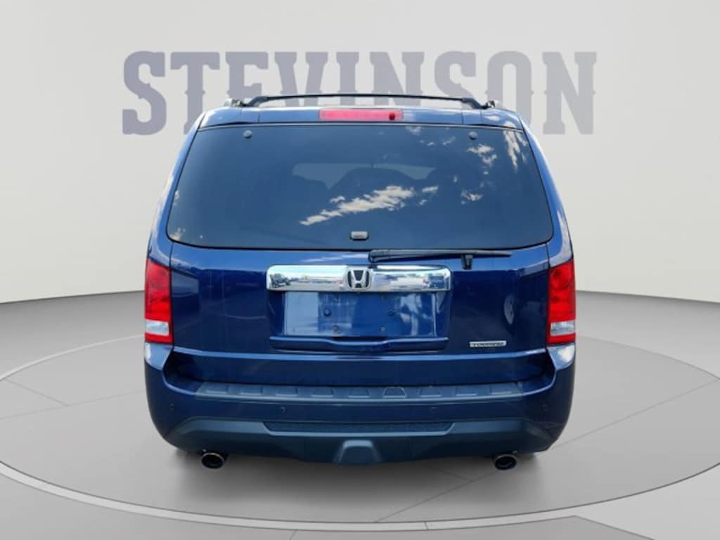 Used 2013 Honda Pilot Touring w/RES/Navi 4WD SUV