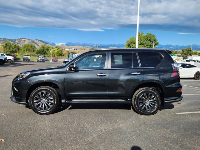 2023 Lexus GX Premium photo 2