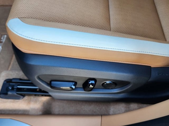 2026 Lexus RZ Premium - Photo 17