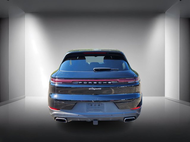 2024 Porsche Cayenne photo 4