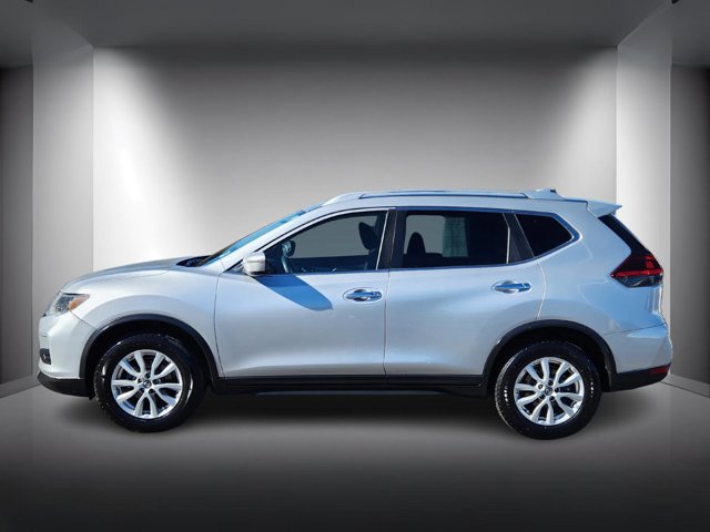 2018 Nissan Rogue SV photo 2
