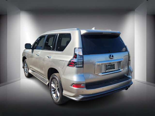 2023 Lexus GX 460 photo 3