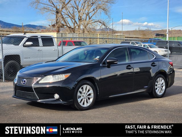 2013 Lexus ES 300h's photo