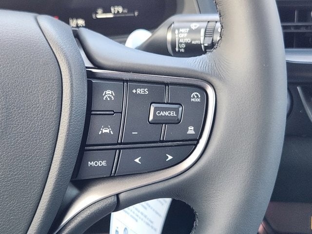 2026 Lexus UX Hybrid 300h Premium - Photo 30