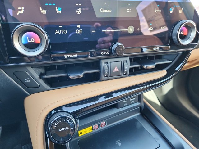 2026 Lexus NX 350 Premium - Photo 11