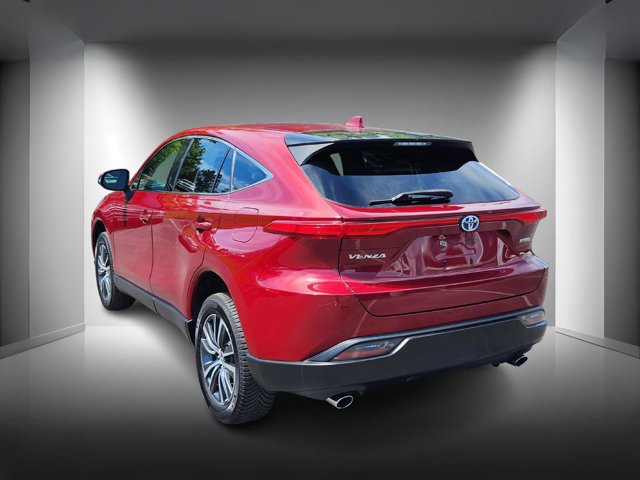 2022 Toyota Venza LE photo 3