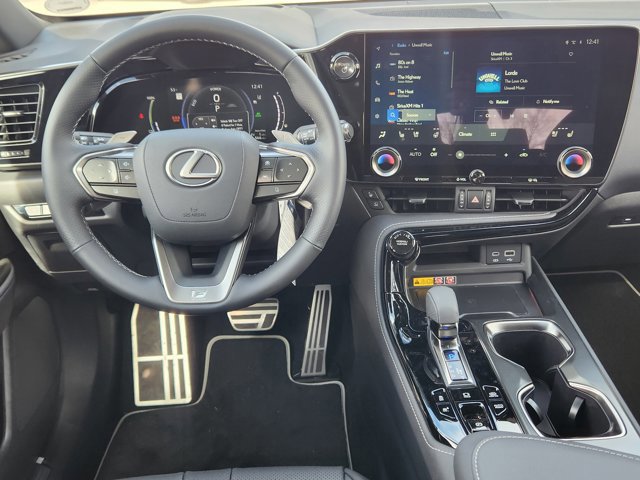 2026 Lexus NX 450h+ F-Sport - Photo 20