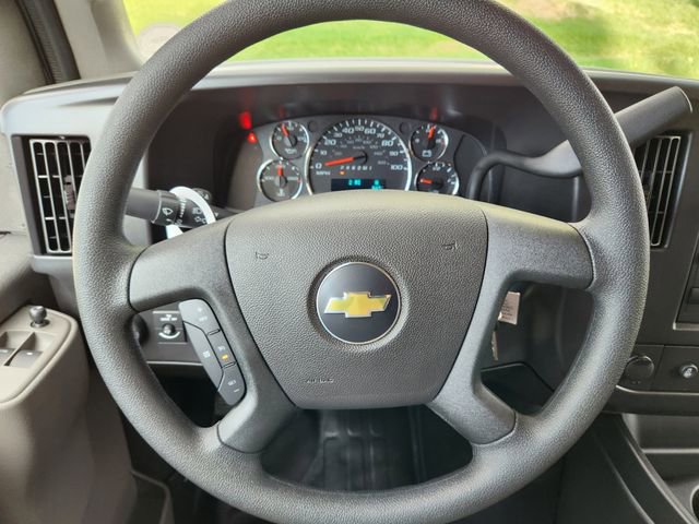 2026 Chevrolet Express Cargo Work Van - Photo 10