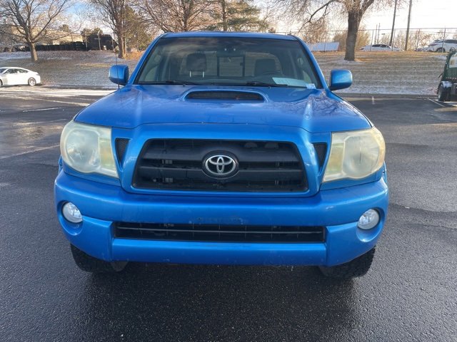 2006 Toyota Tacoma Base V6 photo 2