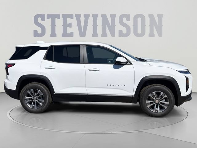 2027 Chevrolet Equinox LT - Photo 6