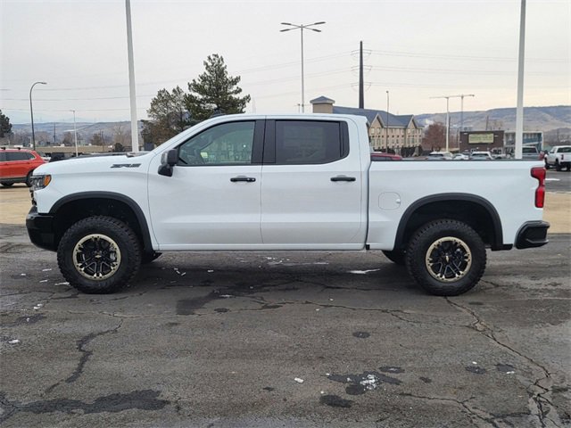 2025 Chevrolet Silverado 1500 ZR2 photo 2