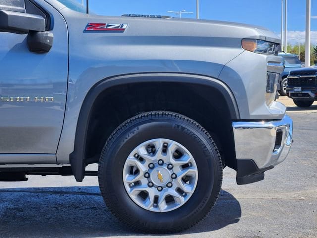 2026 Chevrolet Silverado 3500 HD LT - Photo 8