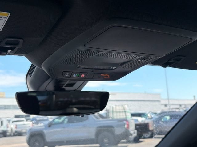 2027 Chevrolet Equinox LT - Photo 29