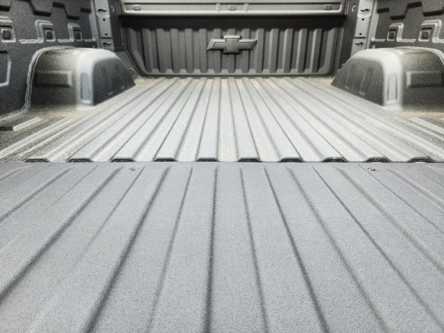 2026 Chevrolet Silverado 1500 ZR2 - Photo 18