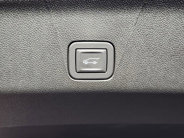 2026 Chevrolet Tahoe Premier - Photo 25
