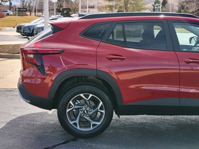 2026 Chevrolet Trax LT - Photo 6