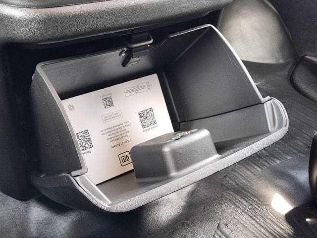 2026 Chevrolet Express Cargo Work Van - Photo 31
